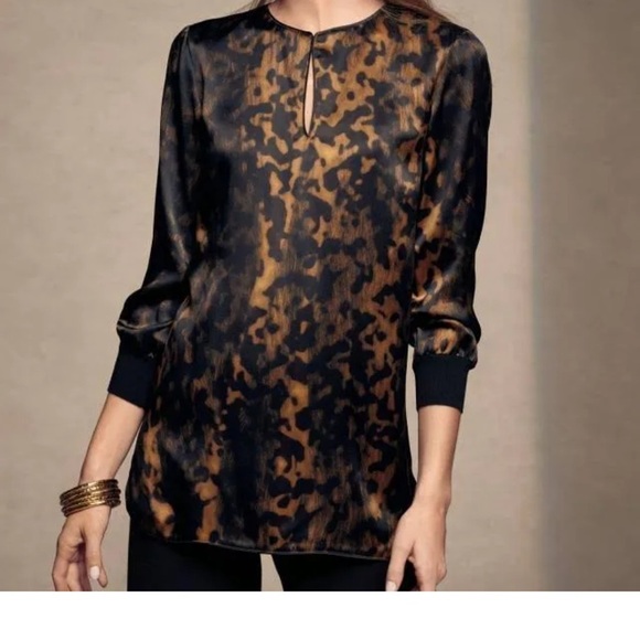 Lafayette 148 Kelsey Leopard Print 100% Silk Split Neck Blouse size M - Picture 1 of 10